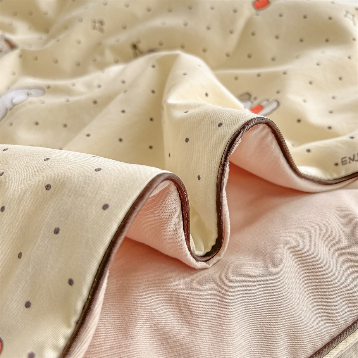 91家纺网 家纺一手货源 找家纺 招财星家纺 2026新款A类水洗棉皱绉纱夏被空调被印花夏凉被子被芯（带质检报告买家秀） 狗狗派对