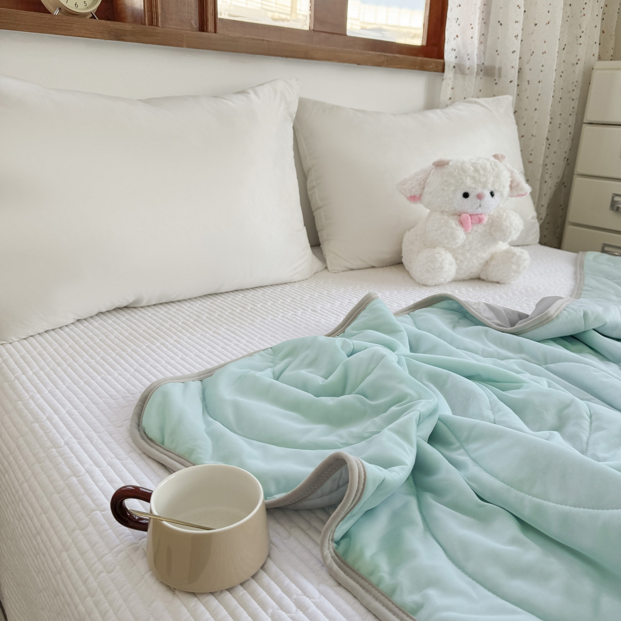 91家纺网 家纺一手货源 找家纺 默忆 2026春夏新款绗缝冰激凌凉感丝夏被夏凉被空调被 橄榄绿