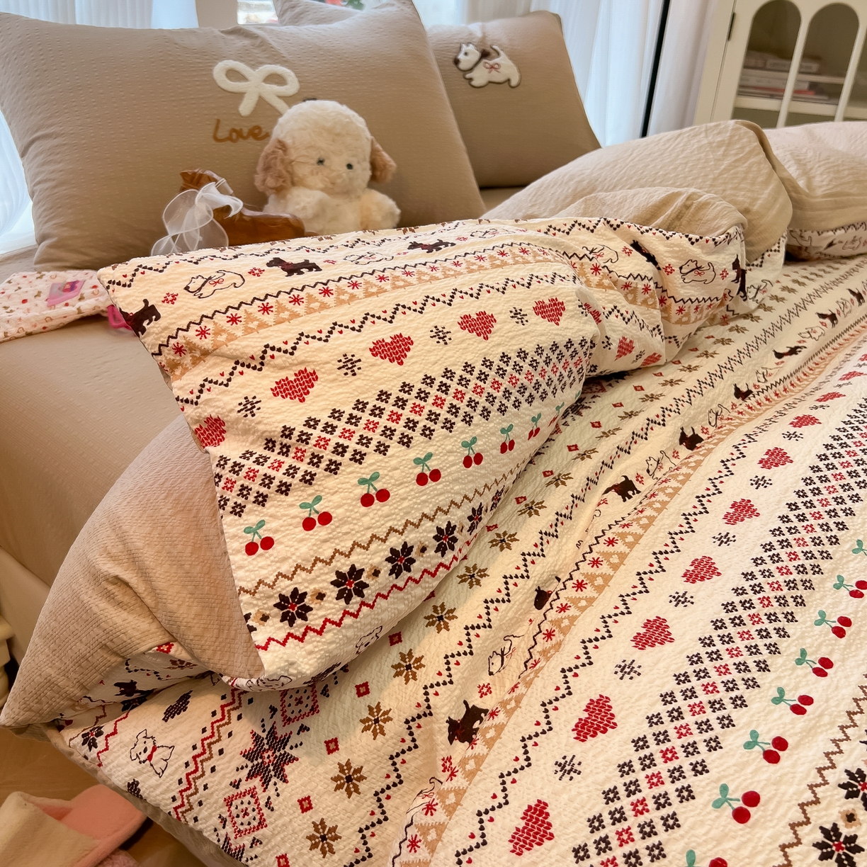 韩巢家纺 2026新款泡芙纱费尔岛毛巾绣四件套 萌物条条-毛巾绣