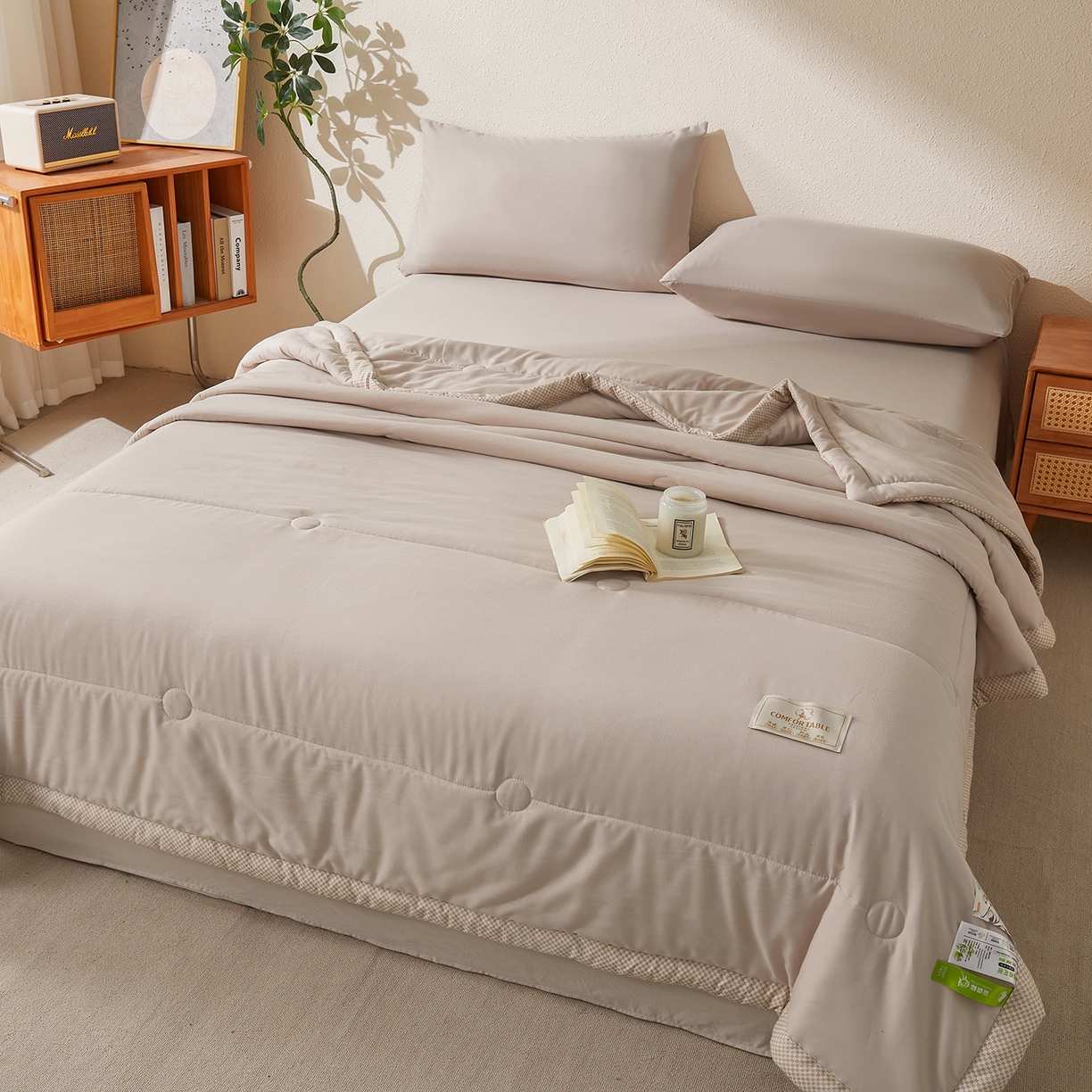 91家纺网 家纺一手货源 找家纺 罗布斯 2026新款高克重纯色简约风小清新花卉风水洗棉空调被夏被100%新疆棉花夏凉被（买家秀加微) 卡其