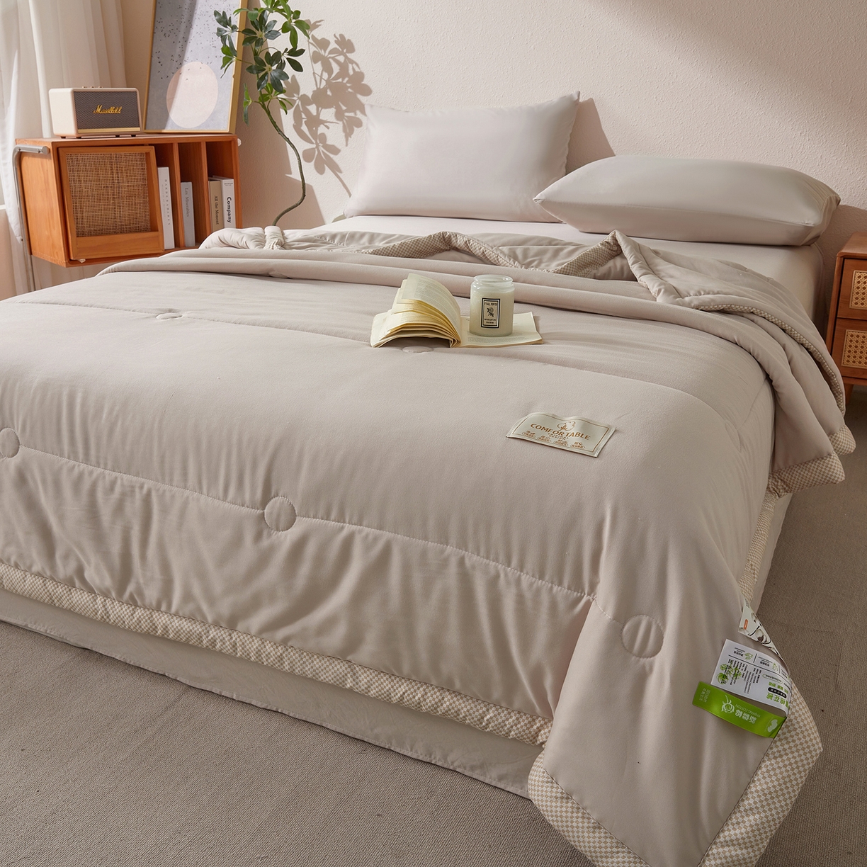 91家纺网 家纺一手货源 找家纺 罗布斯 2026新款高克重纯色简约风小清新花卉风水洗棉空调被夏被100%新疆棉花夏凉被（买家秀加微) 卡其