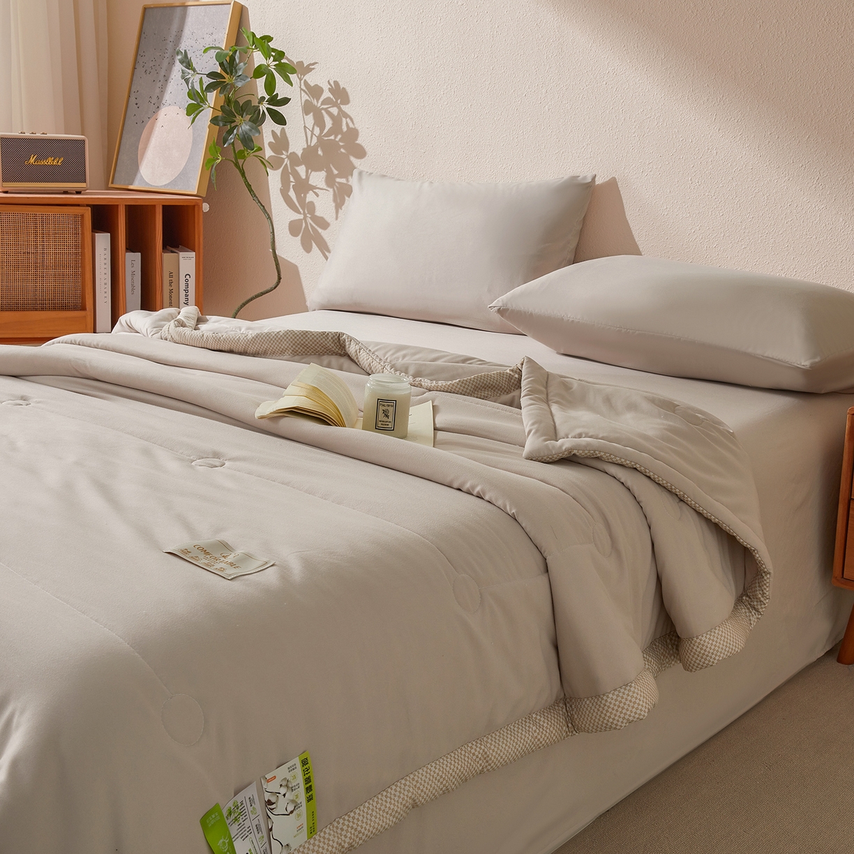 91家纺网 家纺一手货源 找家纺 罗布斯 2026新款高克重纯色简约风小清新花卉风水洗棉空调被夏被100%新疆棉花夏凉被（买家秀加微) 卡其