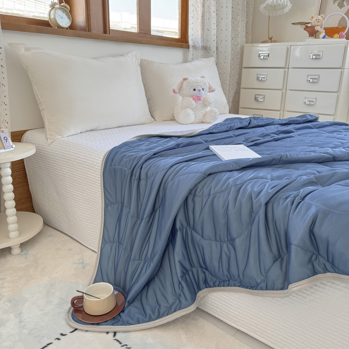 91家纺网 家纺一手货源 找家纺 默忆 2026春夏新款绗缝冰激凌凉感丝夏被夏凉被空调被 古典兰