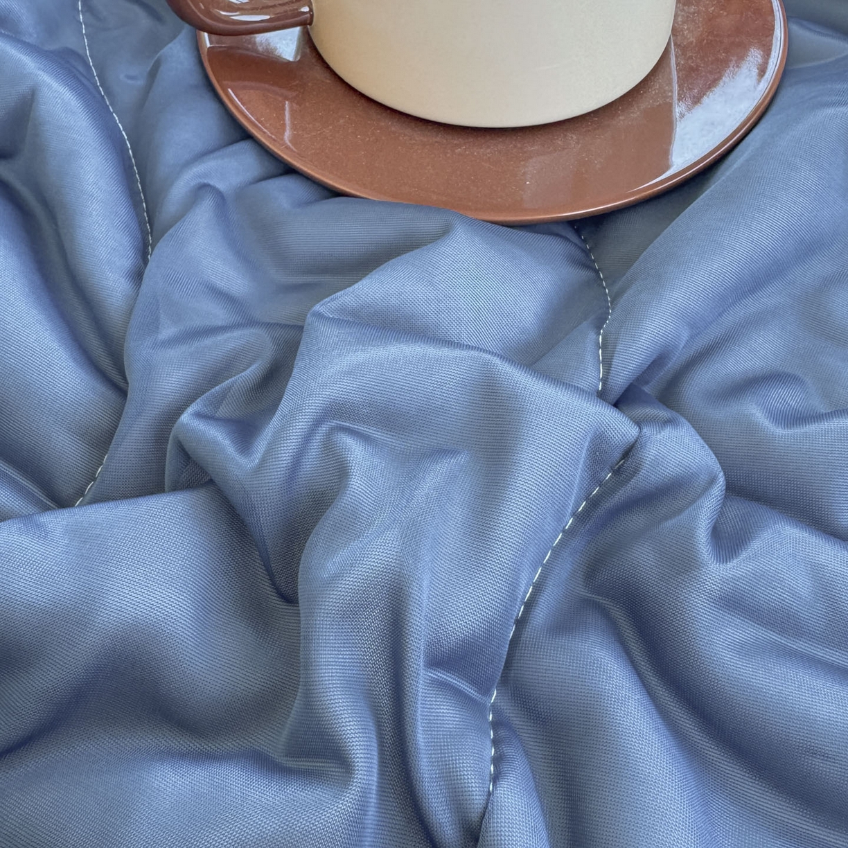 91家纺网 家纺一手货源 找家纺 默忆 2026春夏新款绗缝冰激凌凉感丝夏被夏凉被空调被 古典兰