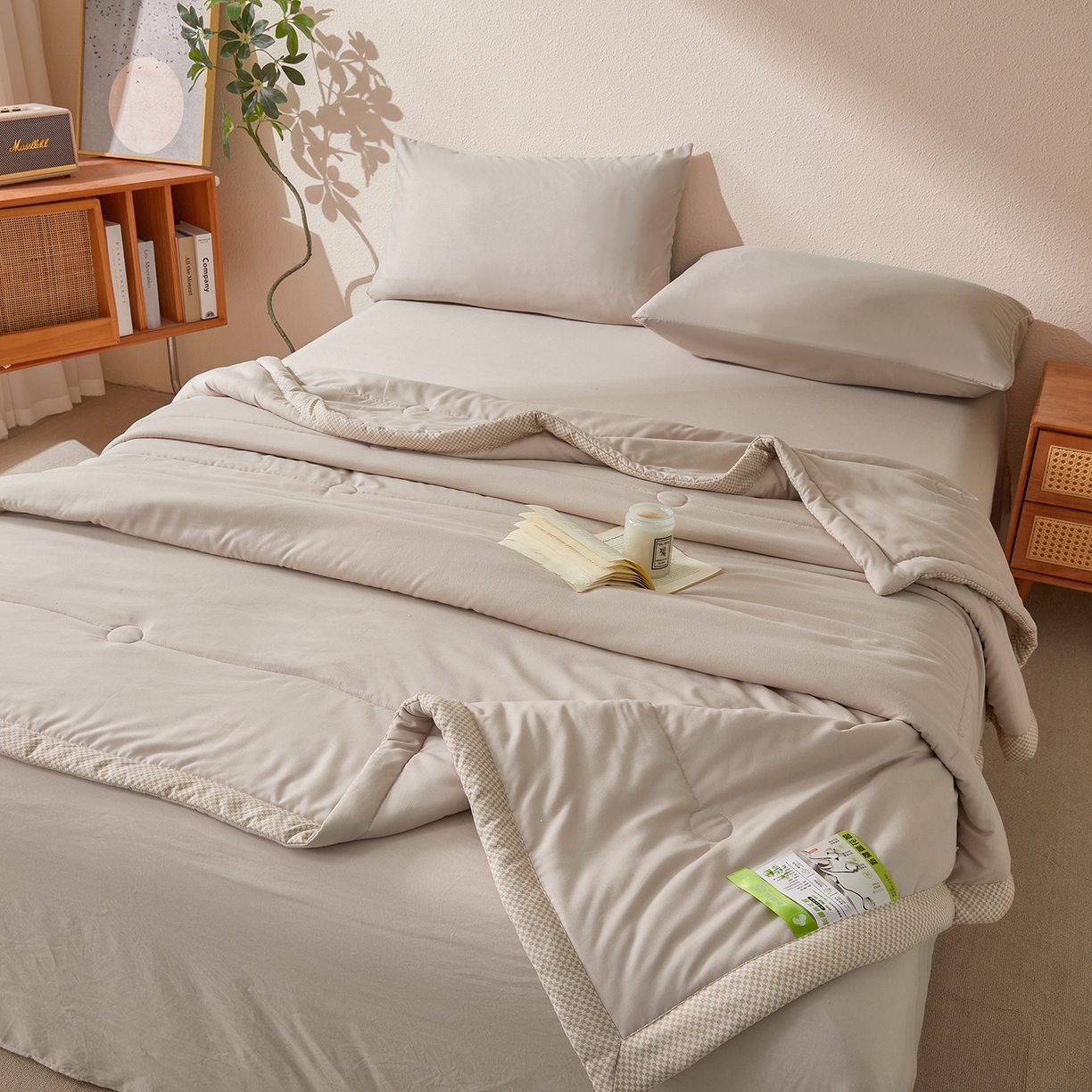 91家纺网 家纺一手货源 找家纺 罗布斯 2026新款高克重纯色简约风小清新花卉风水洗棉空调被夏被100%新疆棉花夏凉被（买家秀加微) 卡其