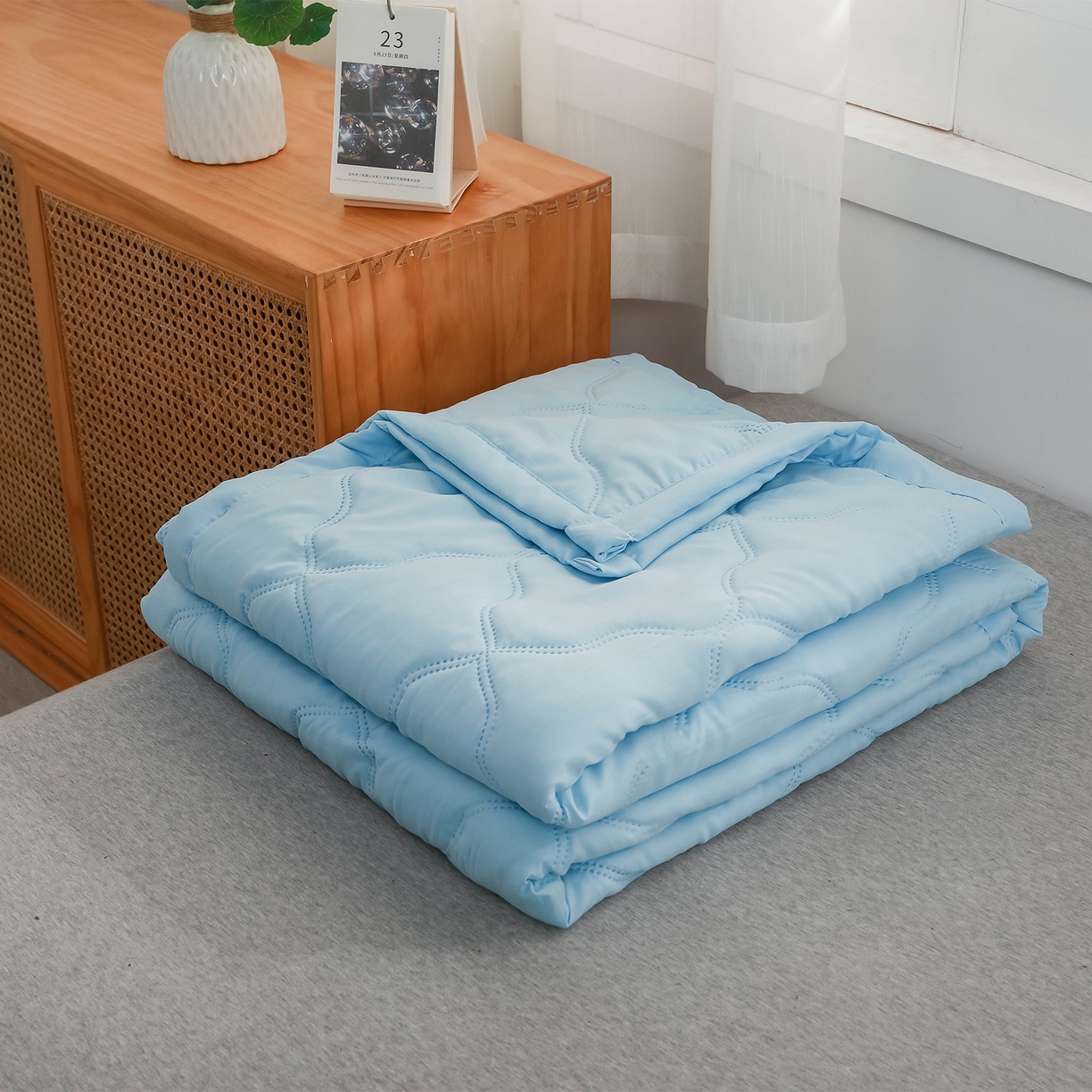 91家纺网 家纺一手货源 找家纺 （总）悦织湾家纺 2026新款超声波夏被纯色水洗棉夏凉被批发赠品礼品被供货