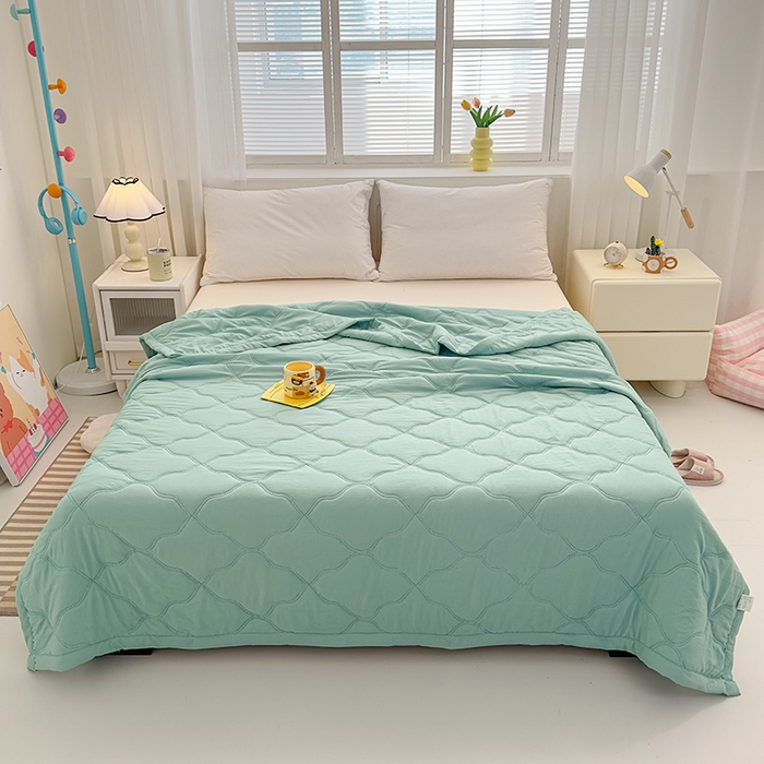 91家纺网 家纺一手货源 找家纺 （总）悦织湾家纺 2026新款超声波夏被纯色水洗棉夏凉被批发赠品礼品被供货