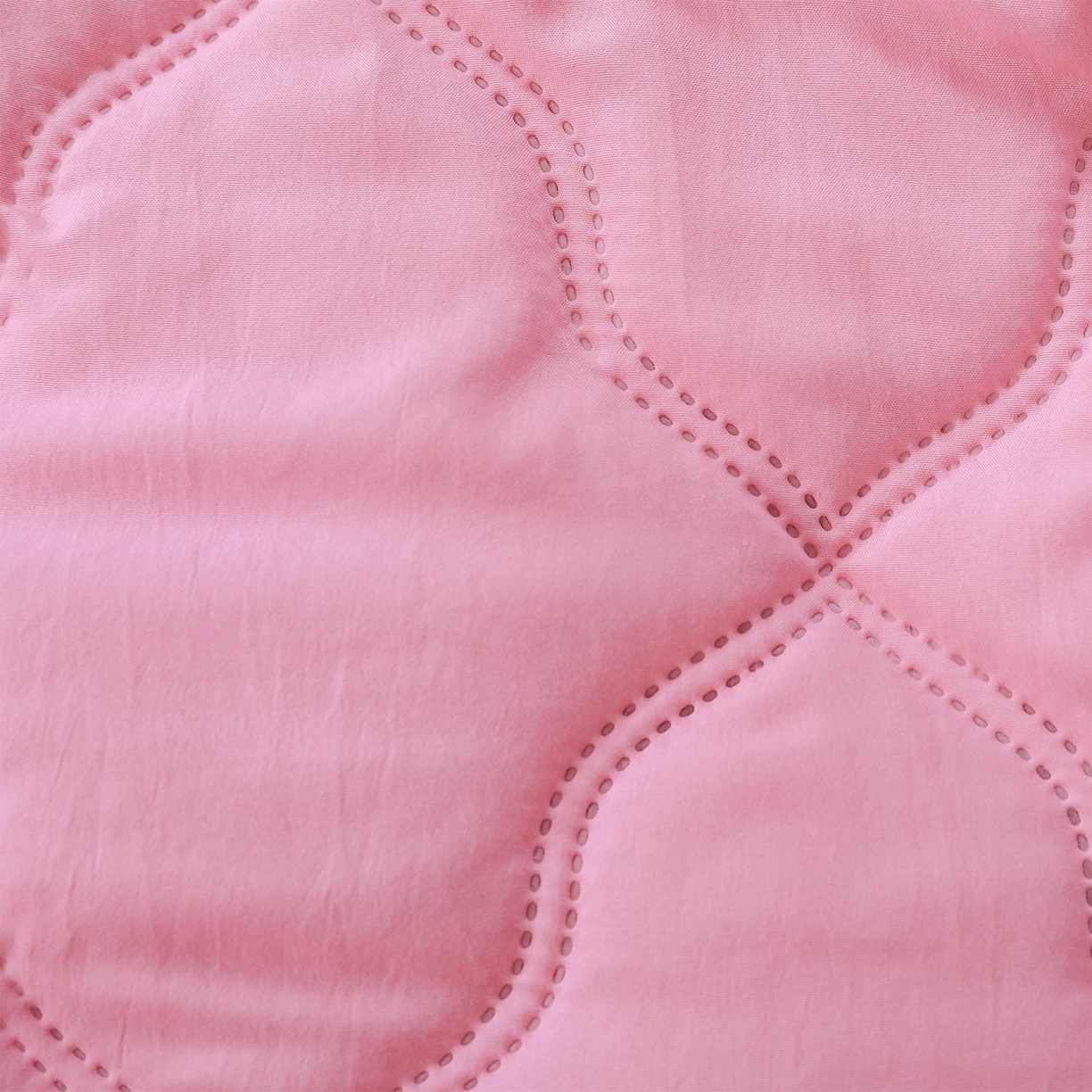 91家纺网 家纺一手货源 找家纺 悦织湾家纺 2026新款超声波夏被纯色水洗棉夏凉被批发赠品礼品被供货 夏被-粉