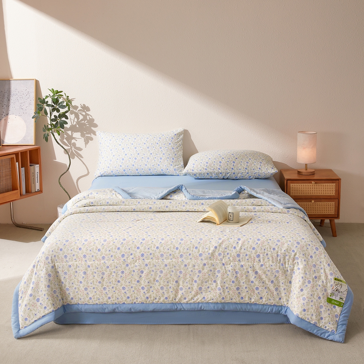 91家纺网 家纺一手货源 找家纺 罗布斯 2026新款高克重纯色简约风小清新花卉风水洗棉空调被夏被100%新疆棉花夏凉被（买家秀加微) 安娜花园