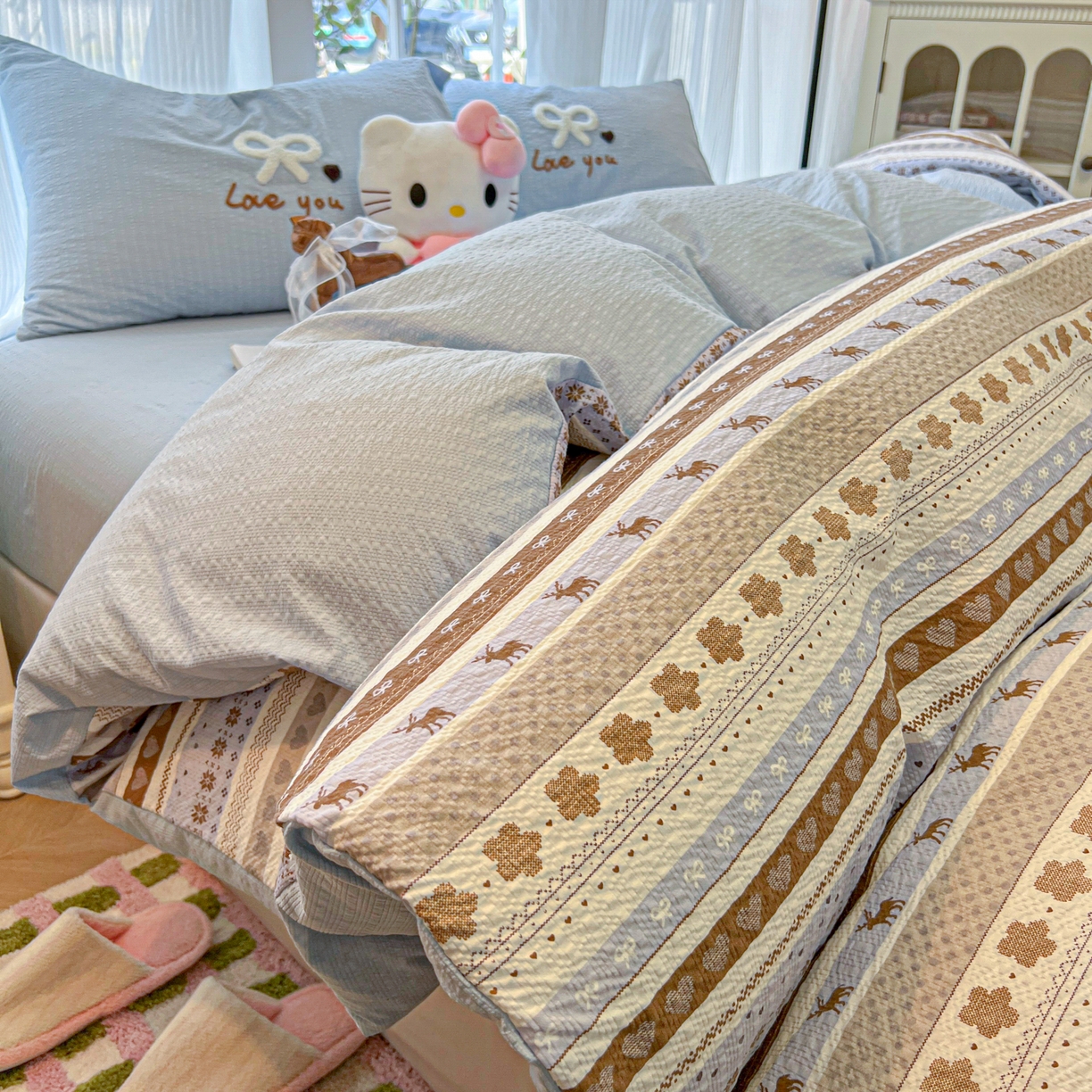 91家纺网 家纺一手货源 找家纺 韩巢家纺 2026新款泡芙纱费尔岛毛巾绣四件套 小鹿织锦-毛巾绣