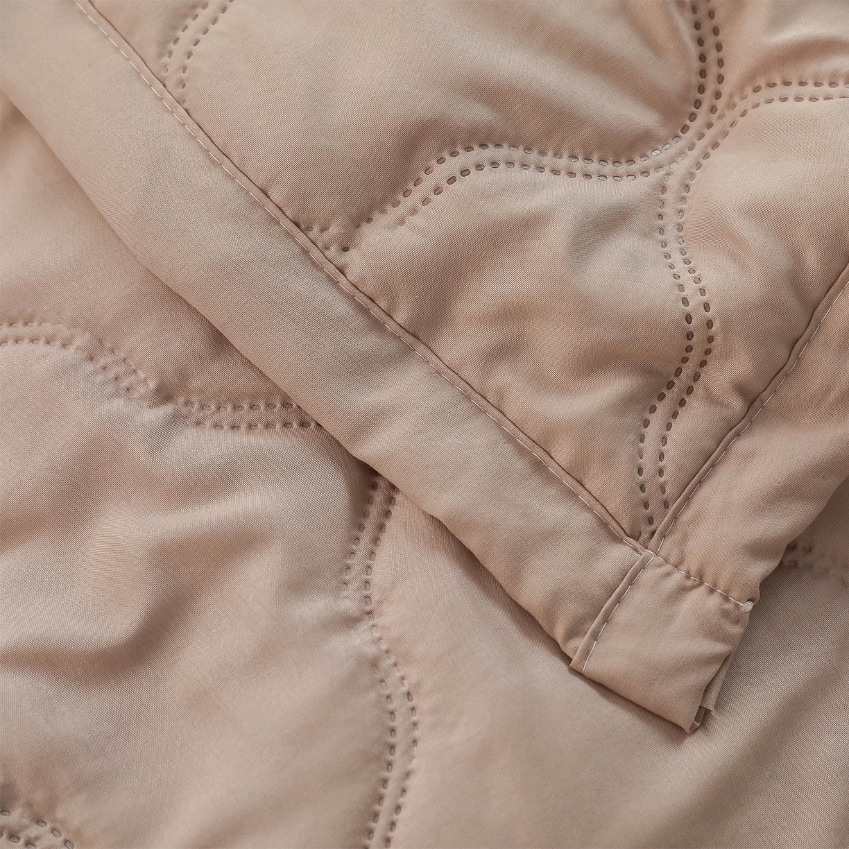 91家纺网 家纺一手货源 找家纺 悦织湾家纺 2026新款超声波夏被纯色水洗棉夏凉被批发赠品礼品被供货 夏被-驼