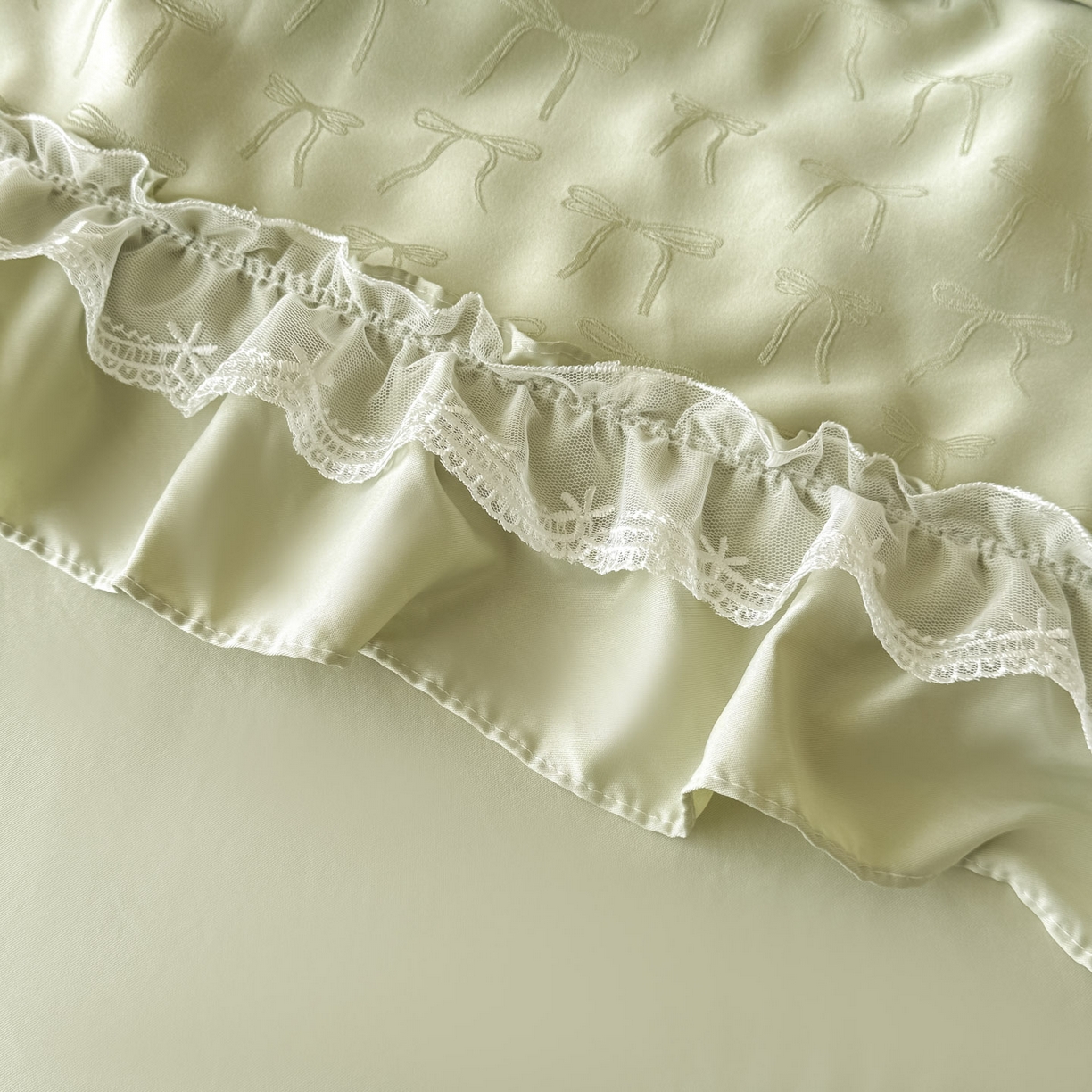 91家纺网 家纺一手货源 找家纺 迪梦姿家纺 2026新款春意真丝提花蕾丝款夏被四件套 抹茶绿