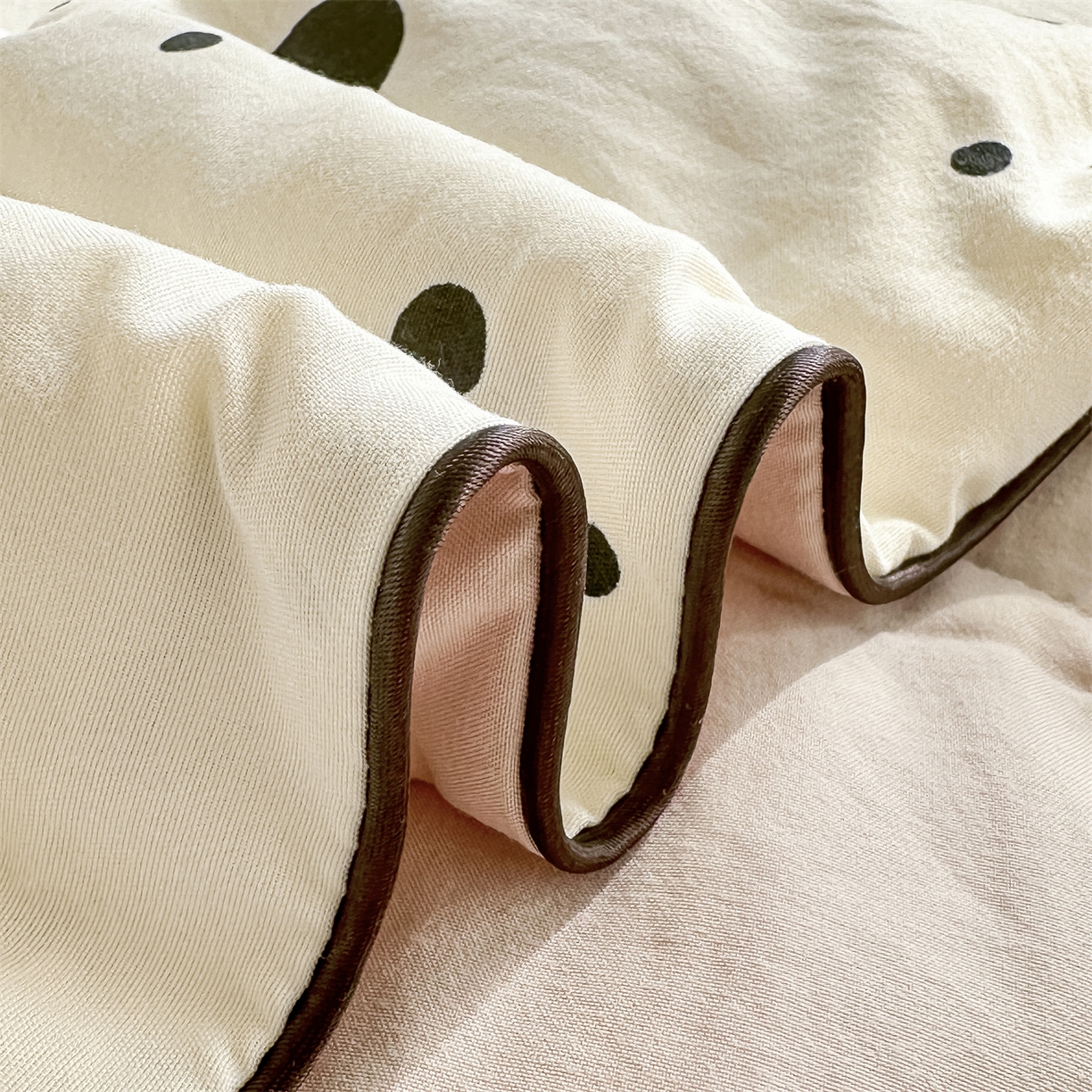 91家纺网 家纺一手货源 找家纺 招财星家纺 2026新款A类水洗棉皱绉纱夏被空调被印花夏凉被子被芯（带质检报告买家秀） 墨点