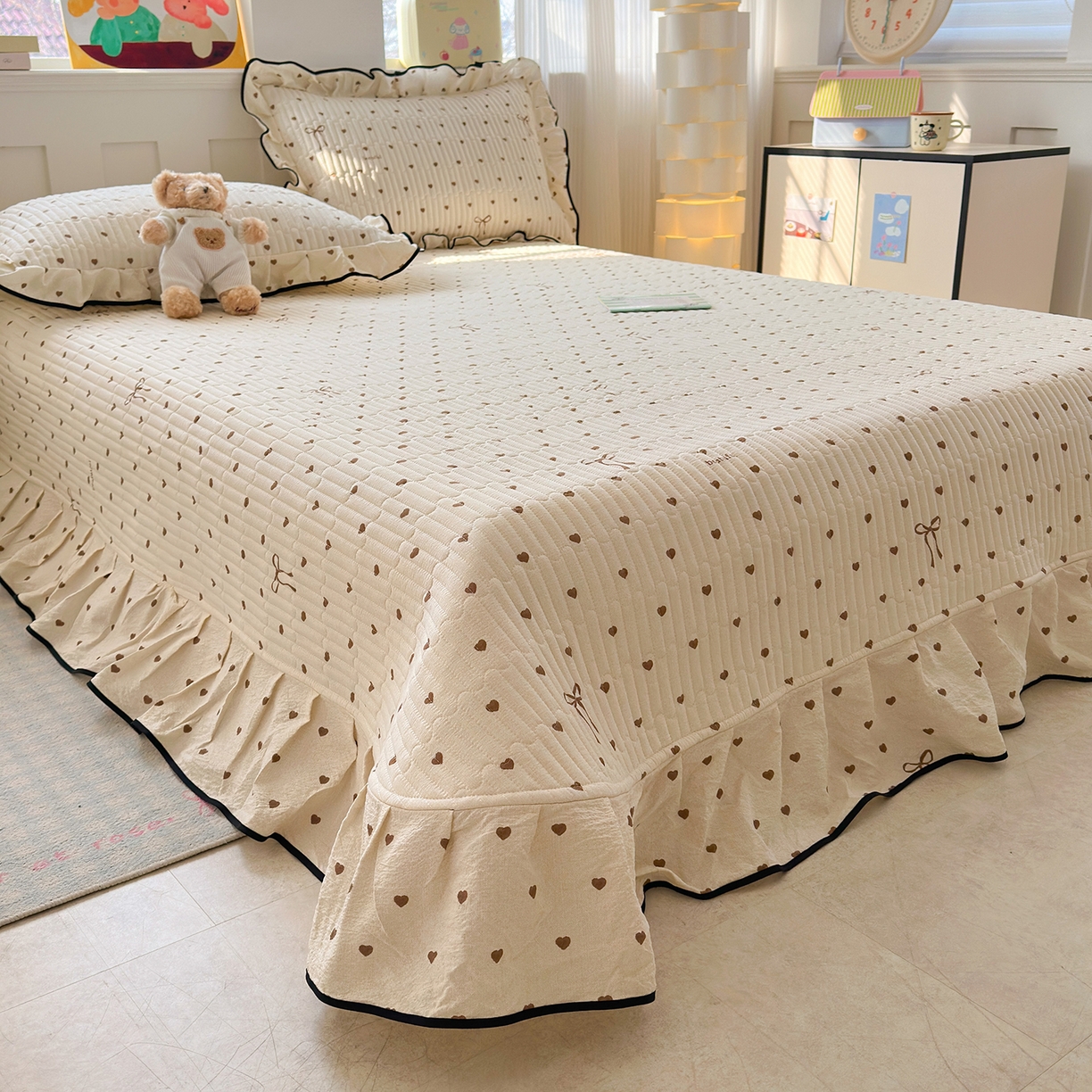 91家纺网 家纺一手货源 找家纺 壹和 2026新款A类云感花边款双层纱床盖款和床单款四件套单床盖单被套 焦糖爱心