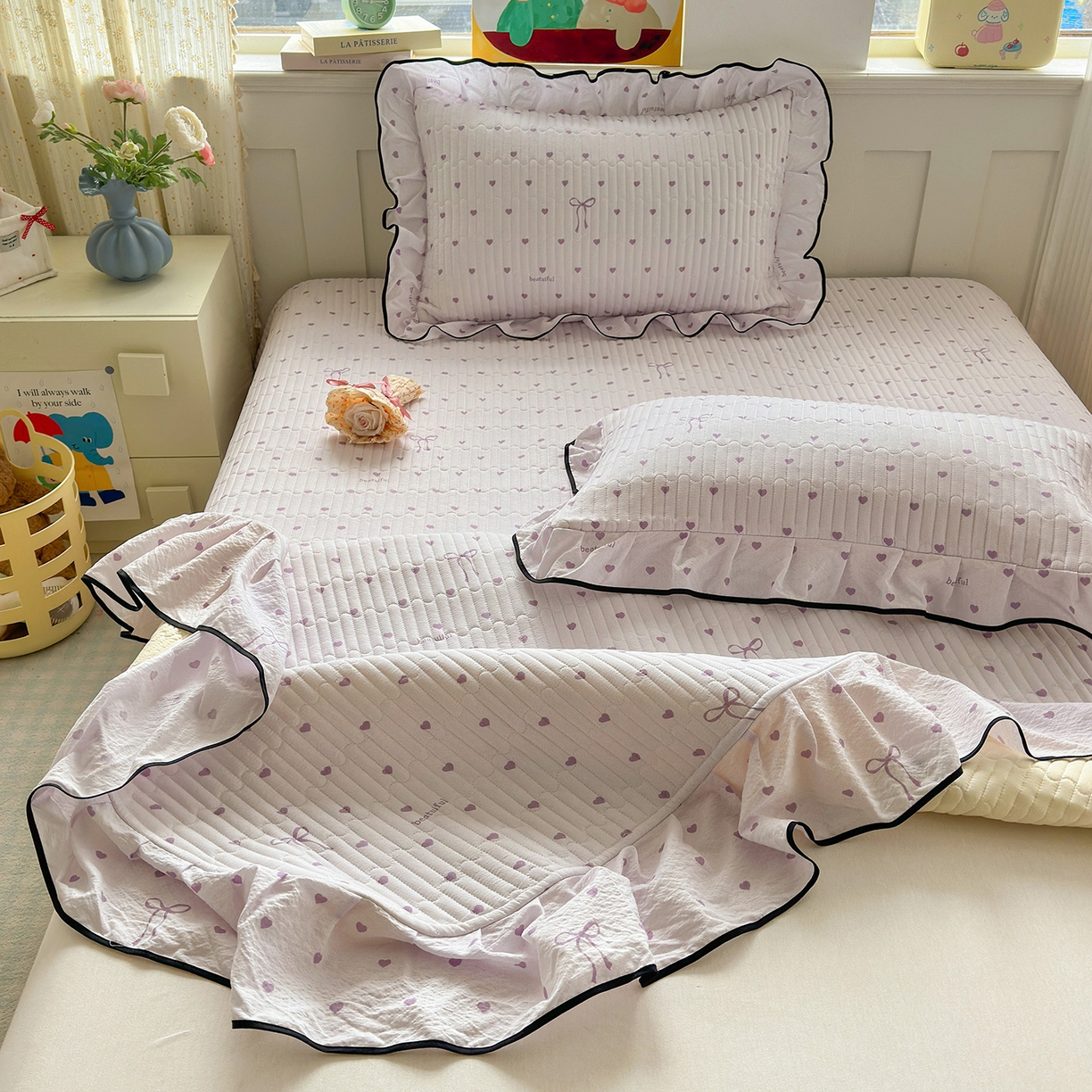 91家纺网 家纺一手货源 找家纺 壹和 2026新款A类云感花边款双层纱床盖款和床单款四件套单床盖单被套 芋泥紫爱心