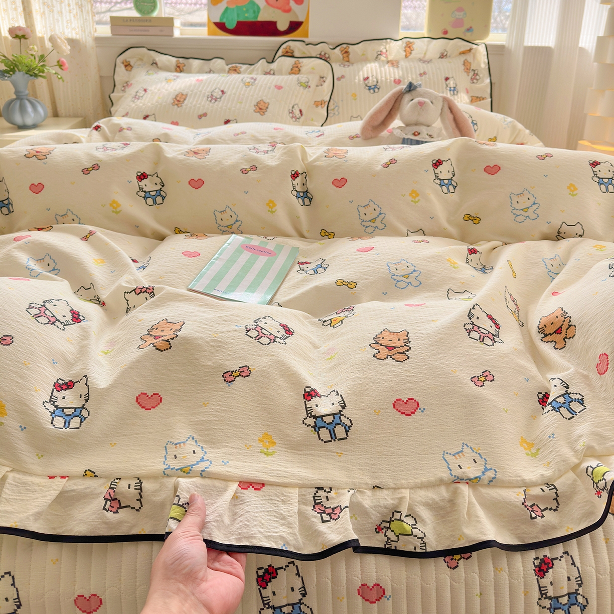 91家纺网 家纺一手货源 找家纺 壹和 2026新款A类云感花边款双层纱床盖款和床单款四件套单床盖单被套 像素凯蒂