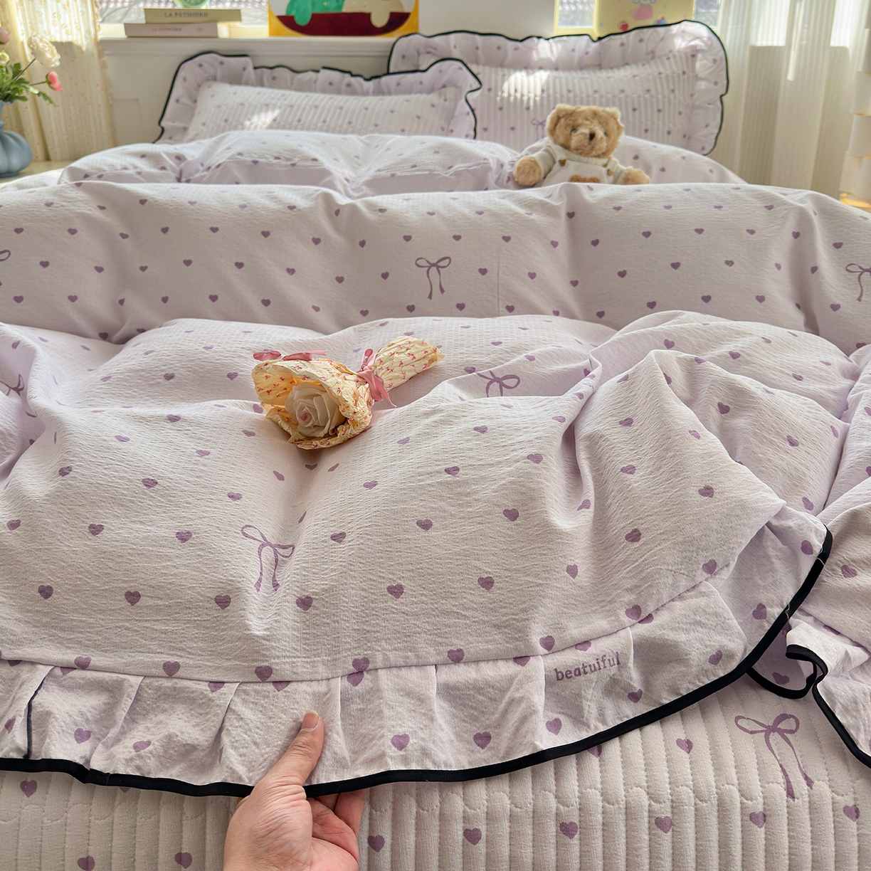 91家纺网 家纺一手货源 找家纺 壹和 2026新款A类云感花边款双层纱床盖款和床单款四件套单床盖单被套 芋泥紫爱心