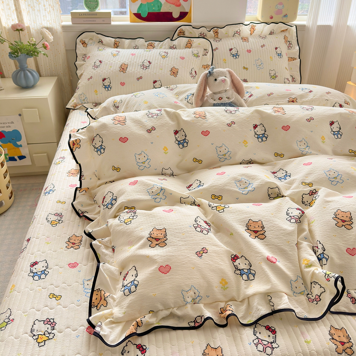 91家纺网 家纺一手货源 找家纺 壹和 2026新款A类云感花边款双层纱床盖款和床单款四件套单床盖单被套 像素凯蒂