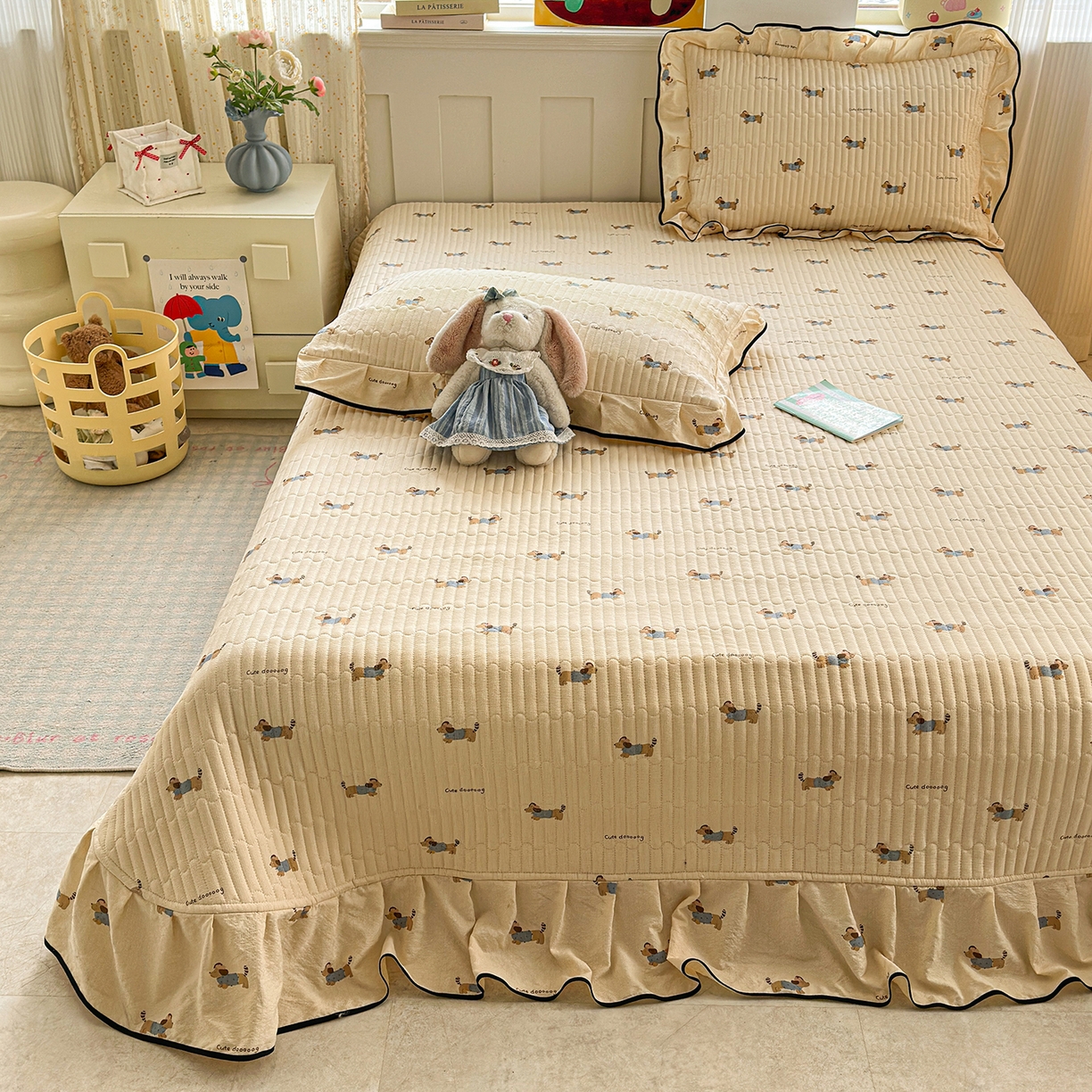 91家纺网 家纺一手货源 找家纺 壹和 2026新款A类云感花边款双层纱床盖款和床单款四件套单床盖单被套 俏皮狗