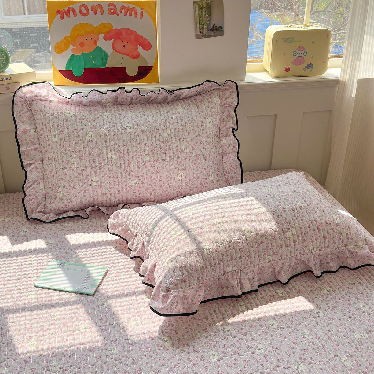 91家纺网 家纺一手货源 找家纺 壹和 2026新款A类云感花边款双层纱床盖款和床单款四件套单床盖单被套 花田兔语