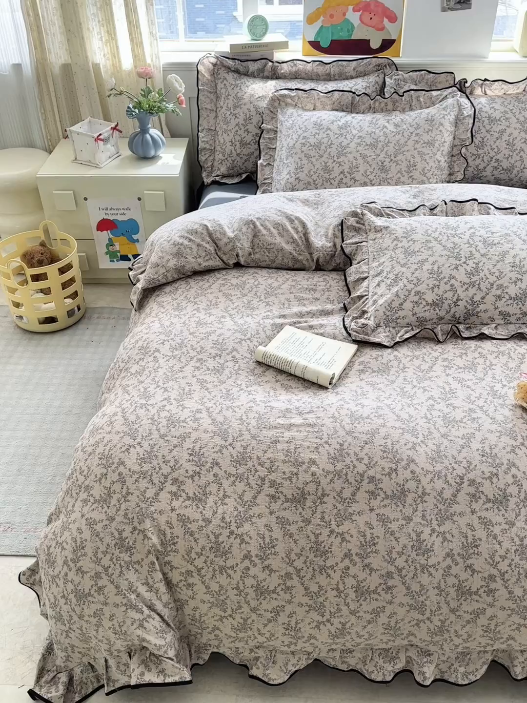 91家纺网 家纺一手货源 找家纺 壹和 2026新款A类云感花边款双层纱床盖款和床单款四件套单床盖单被套 竹韵枝影