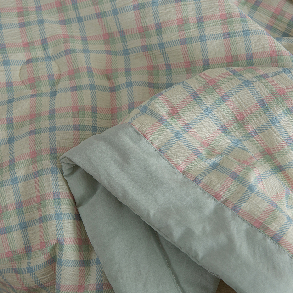 91家纺网 家纺一手货源 找家纺 宜梦家居 2026新款水洗双层纱夏被 剑蓝条