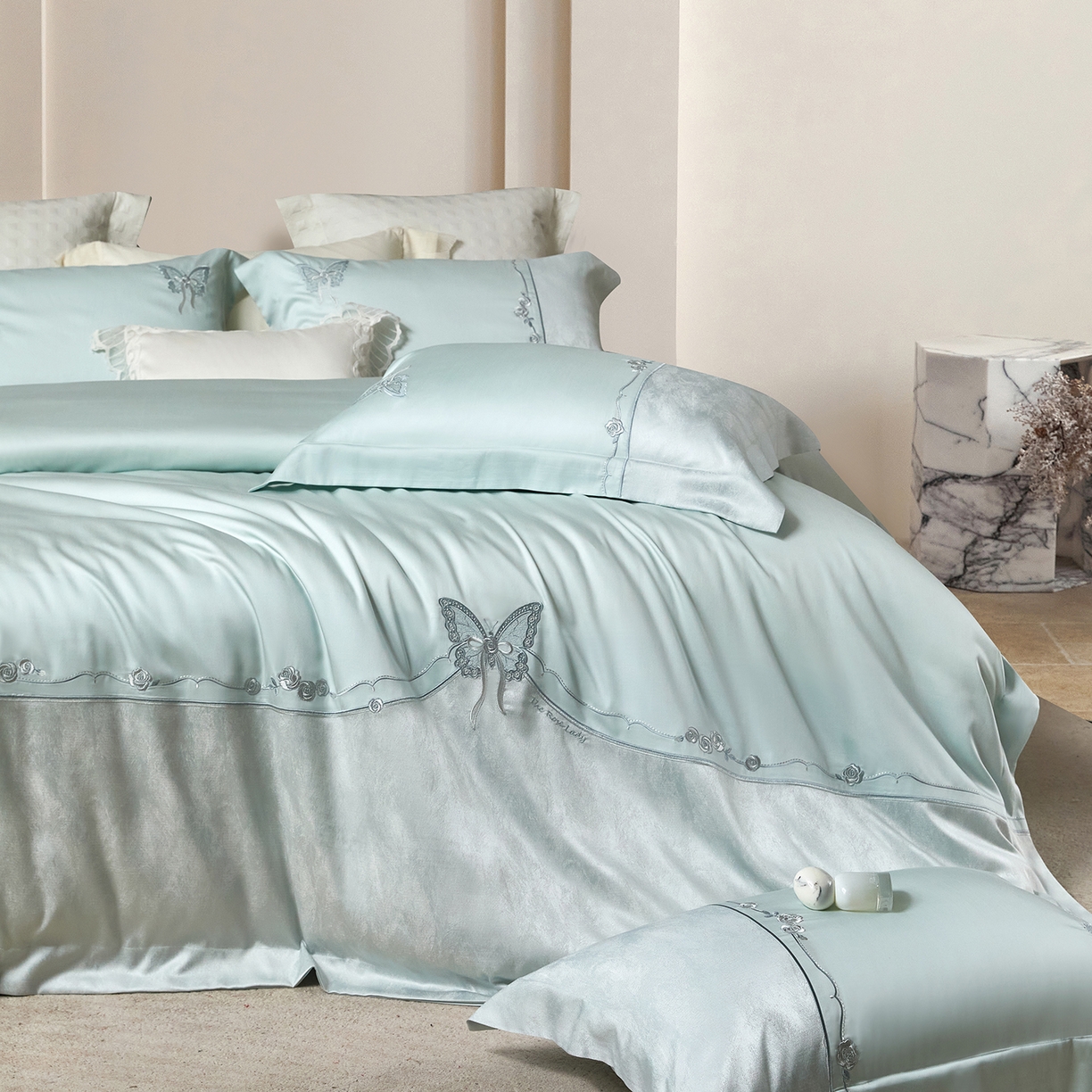 91家纺网 家纺一手货源 找家纺 蒂爵 2026新款天丝棉提花四件套 冰晶兰