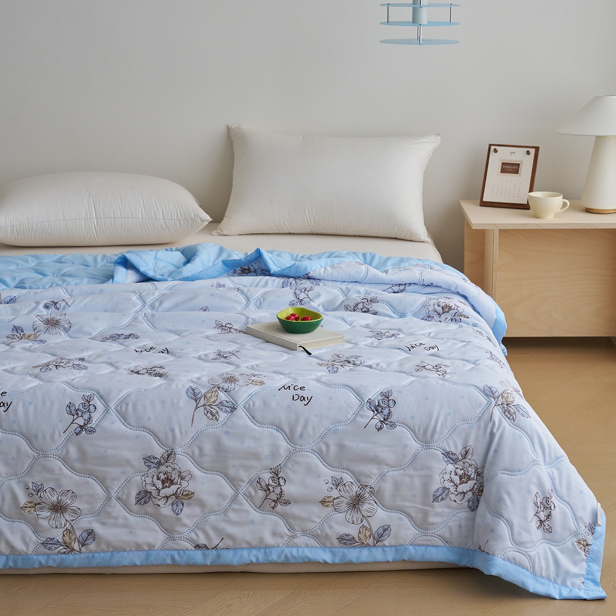 91家纺网 家纺一手货源 找家纺 悦织湾家纺 2026新款超声波夏凉被印花水洗棉夏被供货批发赠品礼品被便宜夏被 蓝梦