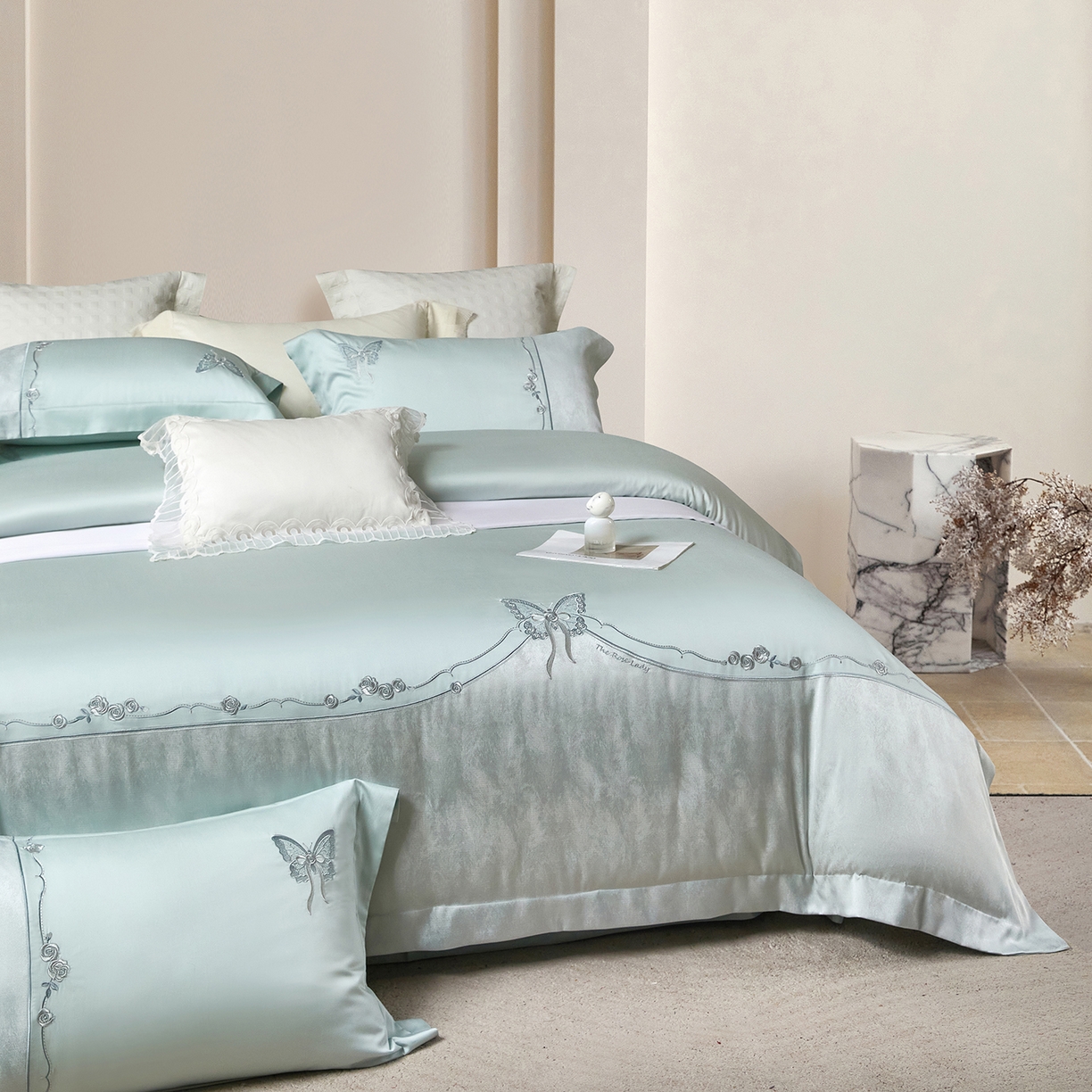 91家纺网 家纺一手货源 找家纺 蒂爵 2026新款天丝棉提花四件套 冰晶兰