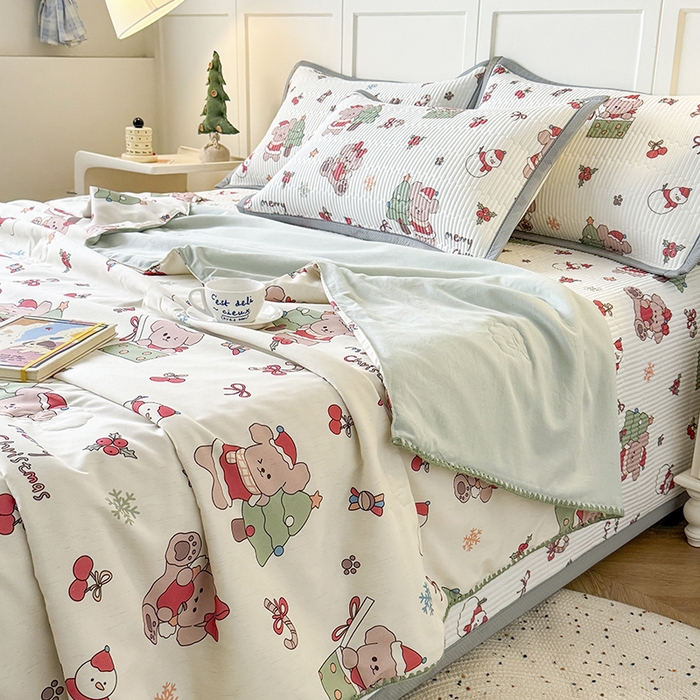 91家纺网 家纺一手货源 找家纺 卡罗兰 2026新款卡通印花凉席双面可用冰丝凉席床盖单件三四件套 圣诞熊