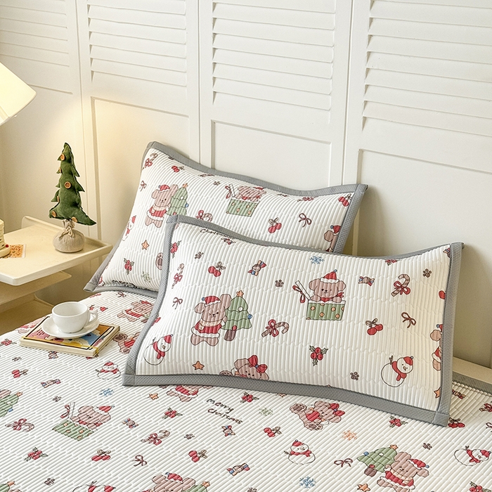 91家纺网 家纺一手货源 找家纺 卡罗兰 2026新款卡通印花凉席双面可用冰丝凉席床盖单件三四件套 圣诞熊