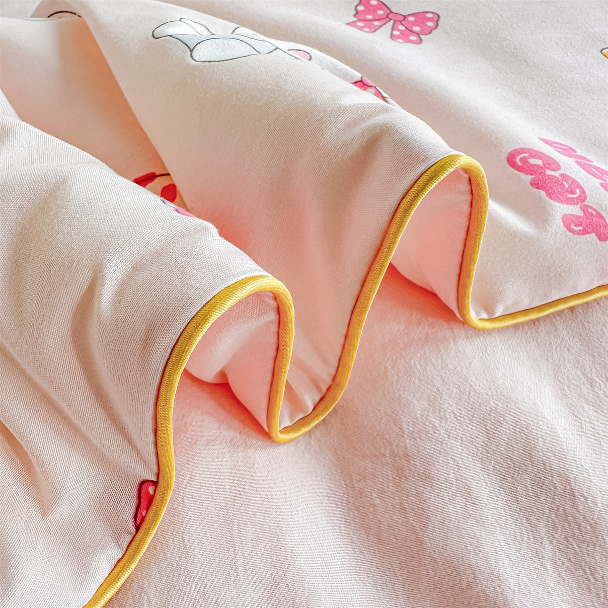 91家纺网 家纺一手货源 找家纺 招财星家纺 2026新款A类水洗棉皱绉纱夏被空调被印花夏凉被子被芯（带质检报告买家秀） 桃粉凯蒂猫