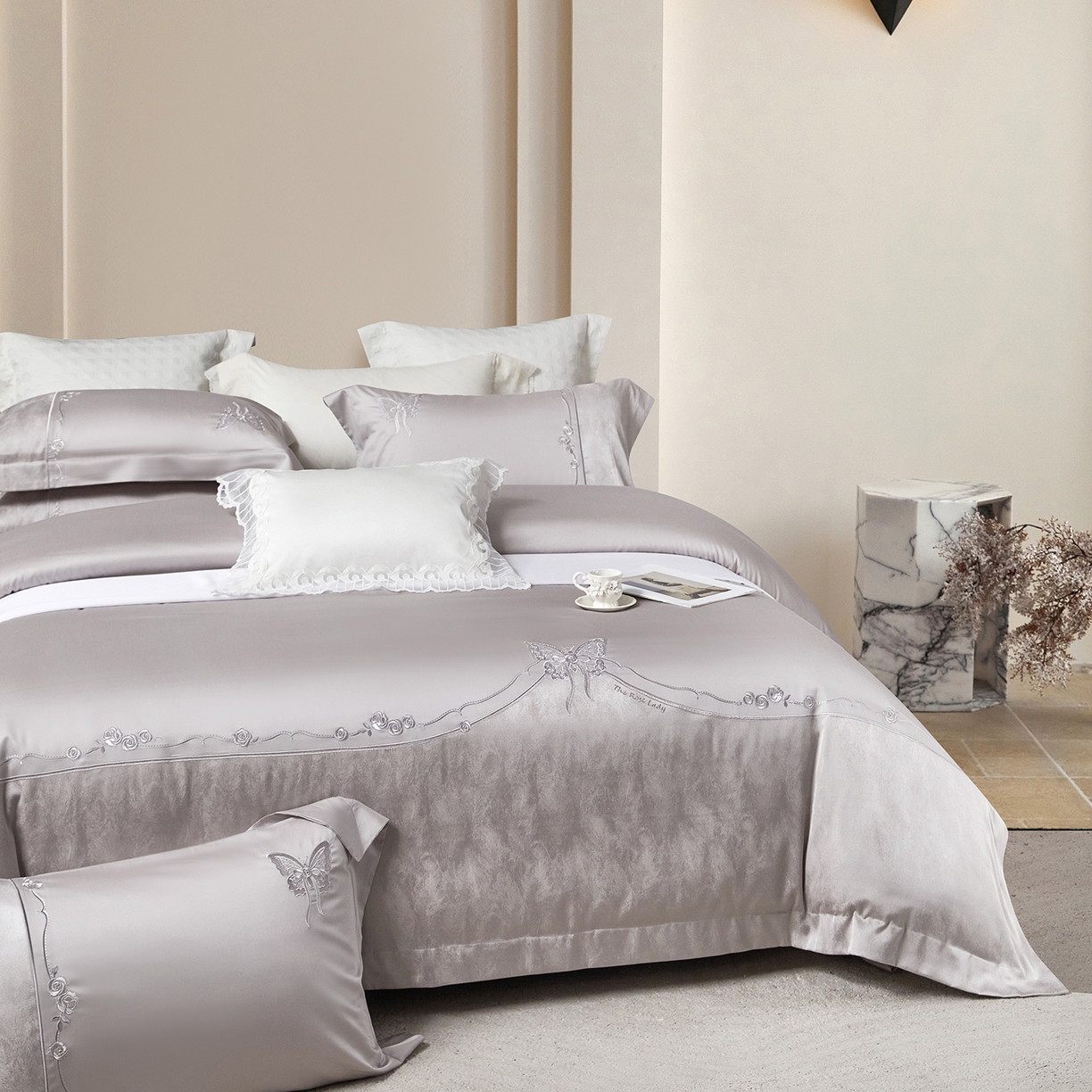 91家纺网 家纺一手货源 找家纺 蒂爵 2026新款天丝棉提花四件套 高级灰