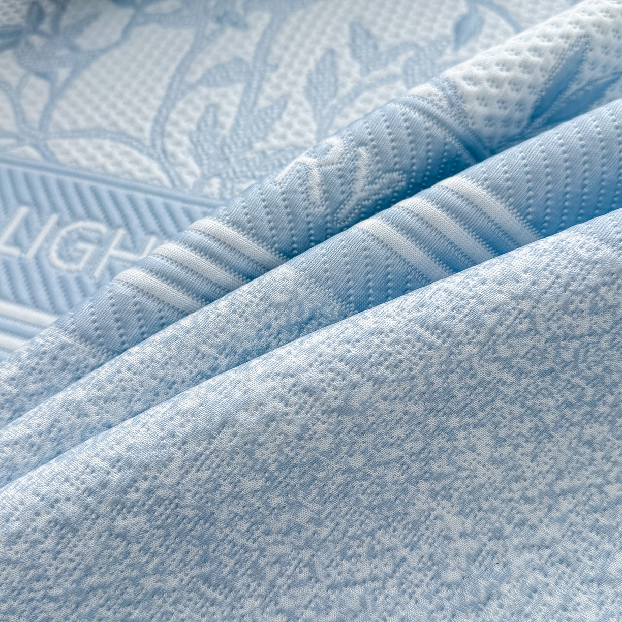 91家纺网 家纺一手货源 找家纺 （总）席都凉席工厂店 2026年轻奢高克重豆豆凉席夏季凉感冰丝提花床裙款三件套-奢序