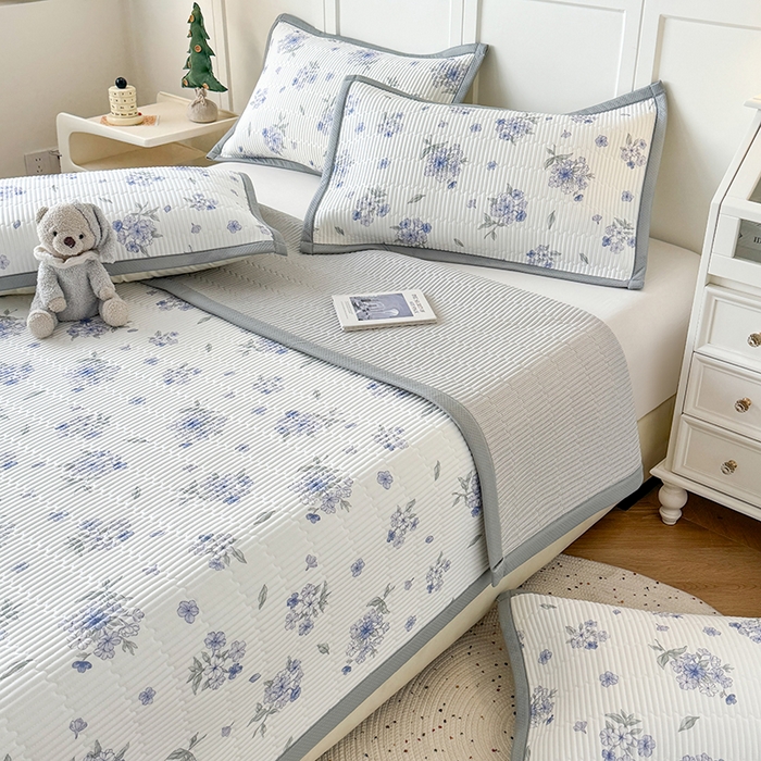 91家纺网 家纺一手货源 找家纺 （总）卡罗兰 2026新款印花凉席双面可用冰丝凉席床盖单件三件四件套