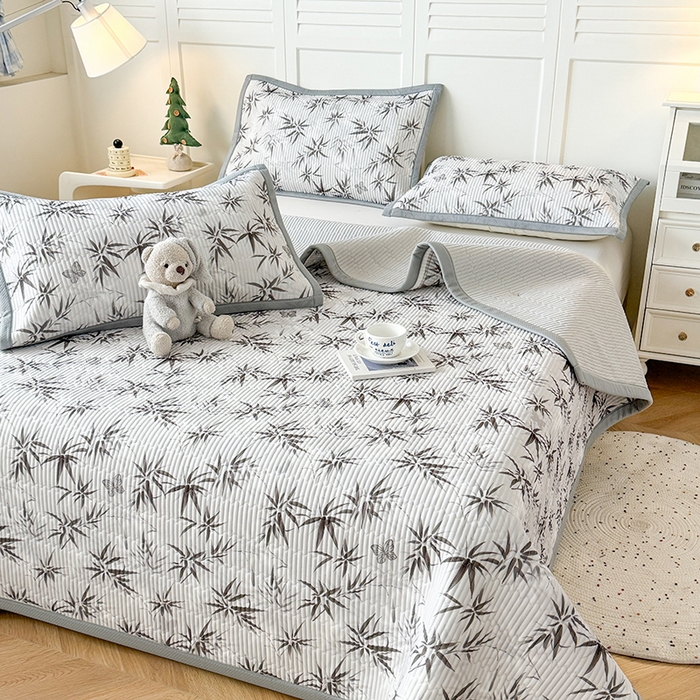 91家纺网 家纺一手货源 找家纺 卡罗兰 2026新款印花凉席双面可用冰丝凉席床盖单件三件四件套 墨竹