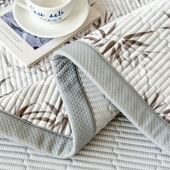 91家纺网 家纺一手货源 找家纺 卡罗兰 2026新款印花凉席双面可用冰丝凉席床盖单件三件四件套 墨竹