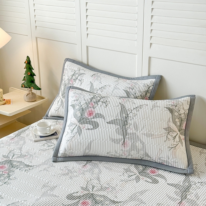 91家纺网 家纺一手货源 找家纺 卡罗兰 2026新款印花凉席双面可用冰丝凉席床盖单件三件四件套 春语