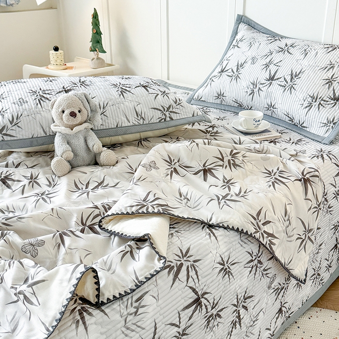 91家纺网 家纺一手货源 找家纺 卡罗兰 2026新款印花凉席双面可用冰丝凉席床盖单件三件四件套 墨竹