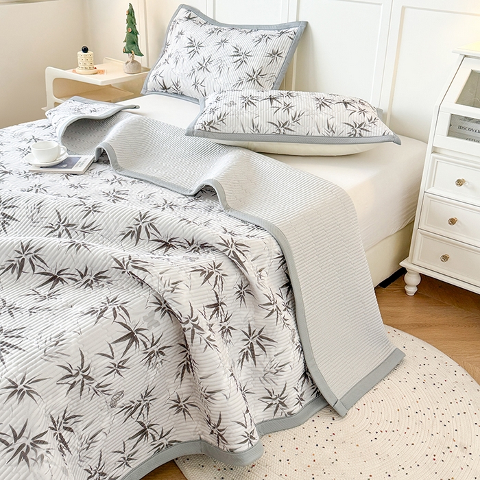 91家纺网 家纺一手货源 找家纺 卡罗兰 2026新款印花凉席双面可用冰丝凉席床盖单件三件四件套 墨竹