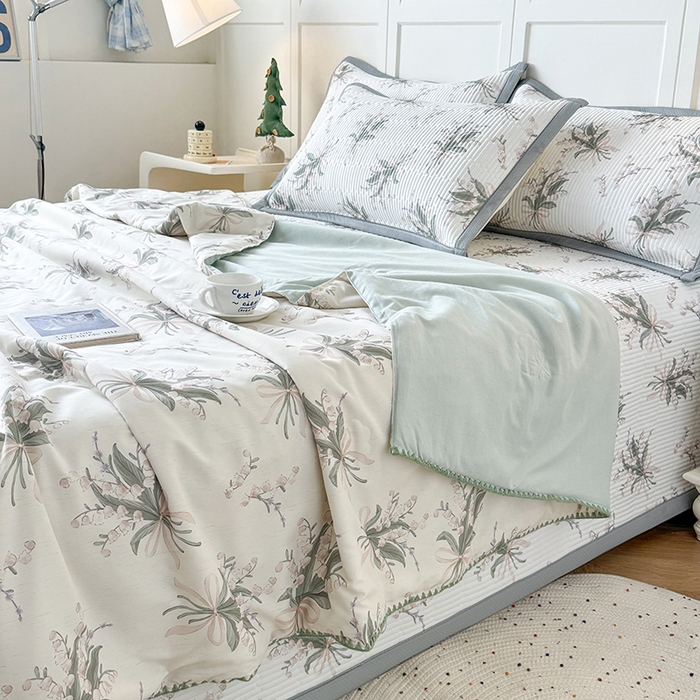 91家纺网 家纺一手货源 找家纺 卡罗兰 2026新款印花凉席双面可用冰丝凉席床盖单件三件四件套 铃兰