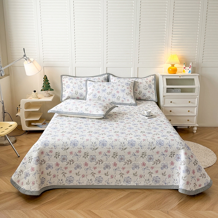 91家纺网 家纺一手货源 找家纺 卡罗兰 2026新款印花凉席双面可用冰丝凉席床盖单件三件四件套 缤纷