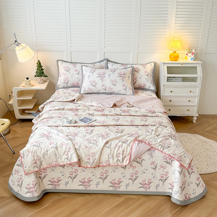 91家纺网 家纺一手货源 找家纺 卡罗兰 2026新款印花凉席双面可用冰丝凉席床盖单件三件四件套 郁金香