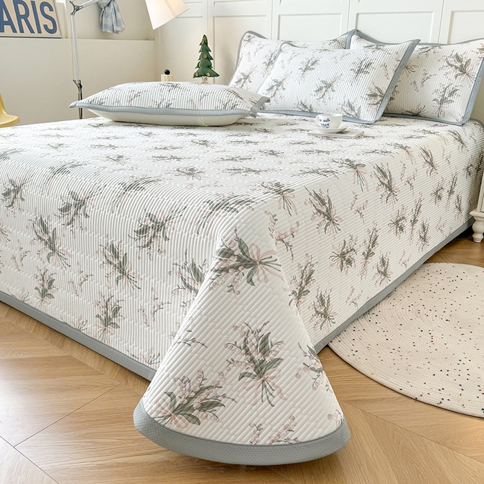 91家纺网 家纺一手货源 找家纺 卡罗兰 2026新款印花凉席双面可用冰丝凉席床盖单件三件四件套 铃兰