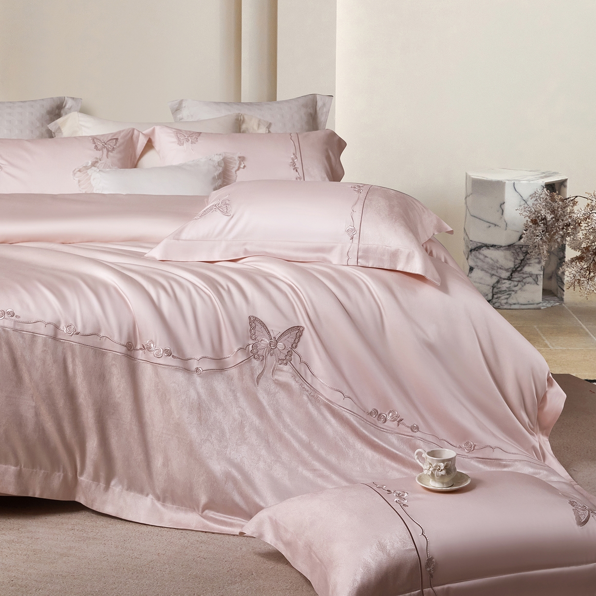 91家纺网 家纺一手货源 找家纺 蒂爵 2026新款天丝棉提花四件套 高雅粉