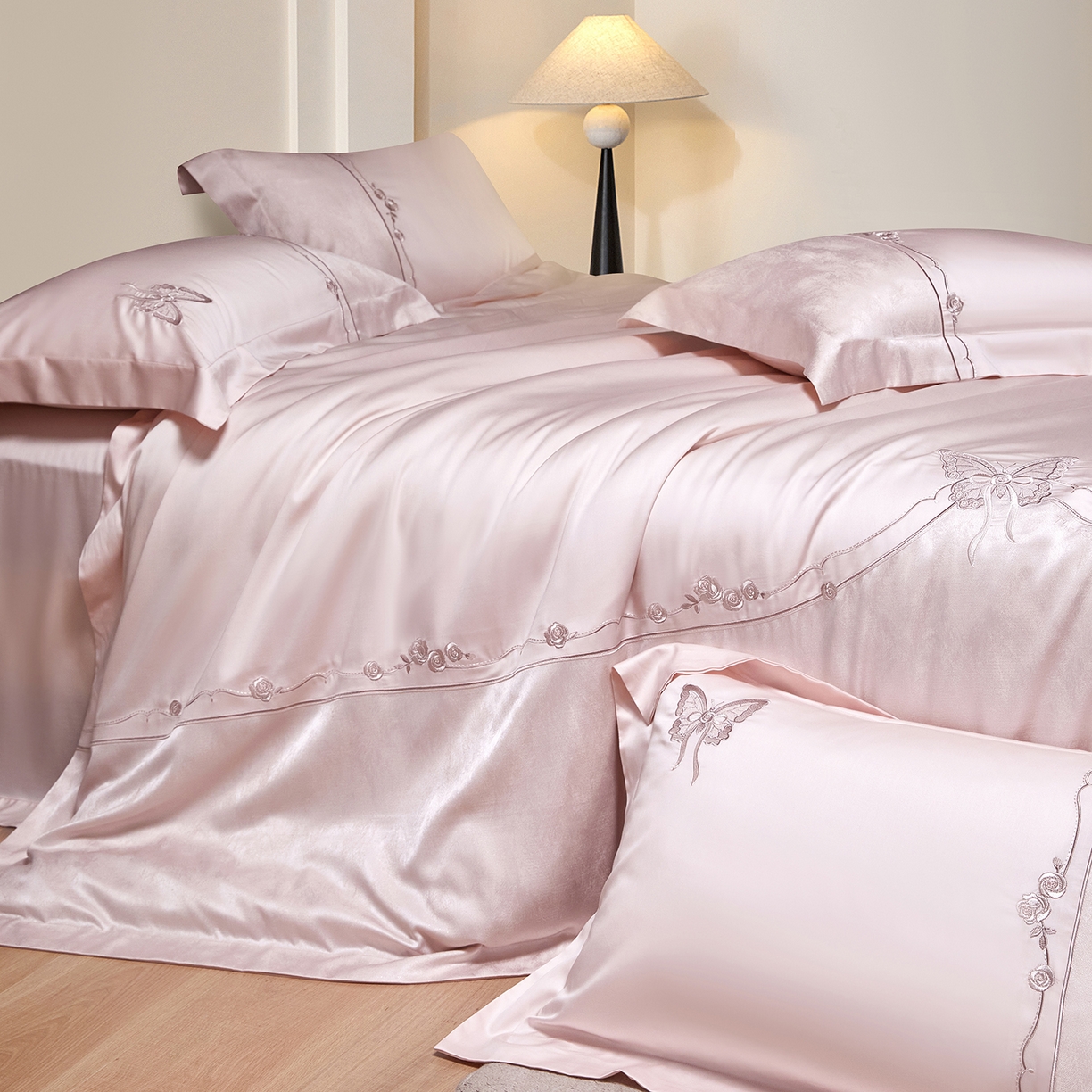 91家纺网 家纺一手货源 找家纺 蒂爵 2026新款天丝棉提花四件套 高雅粉