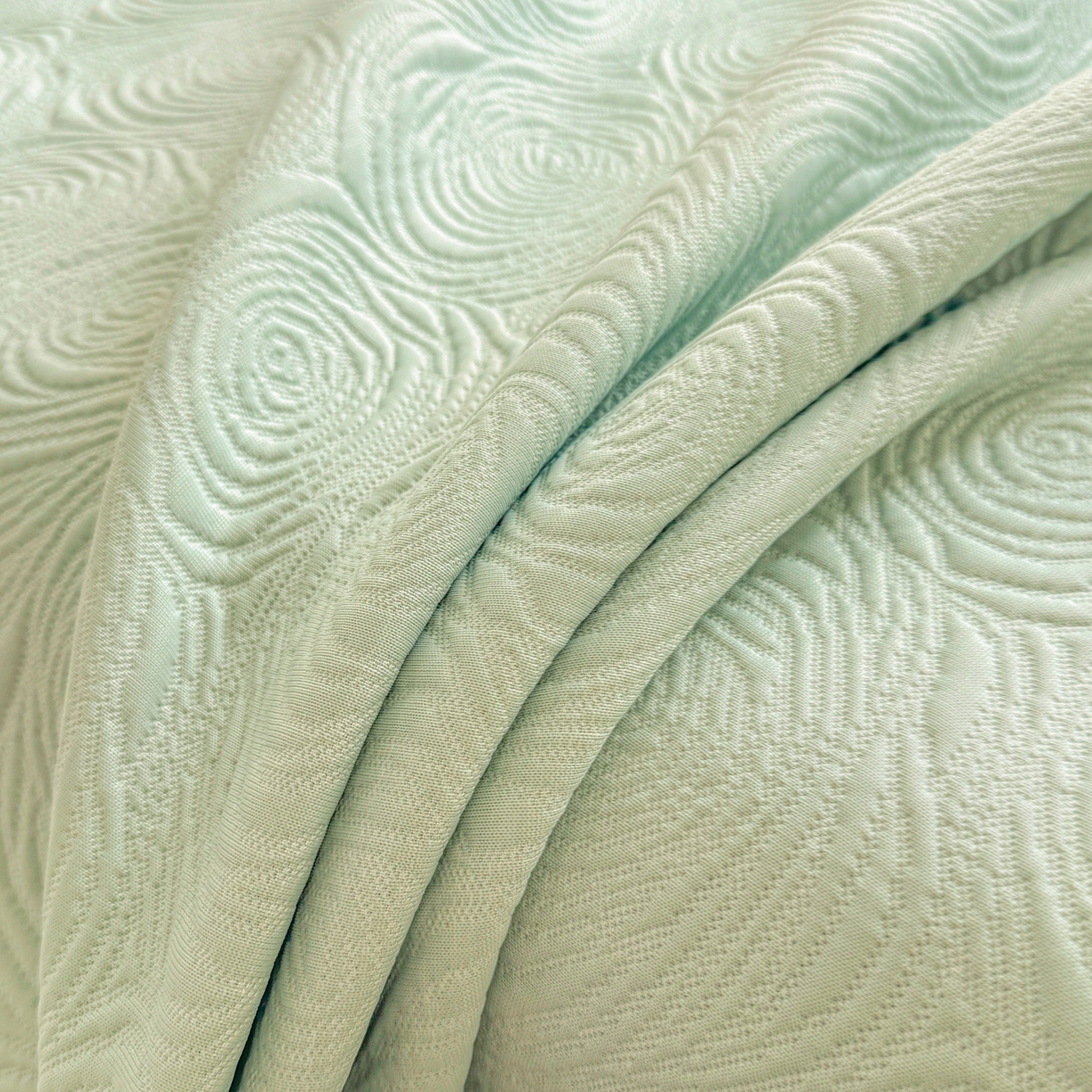 91家纺网 家纺一手货源 找家纺 （总）席都凉席工厂店 2026年款玫瑰提花凉感豆豆席云感亲肤可水洗夏凉软席床裙款-云柔玫瑰