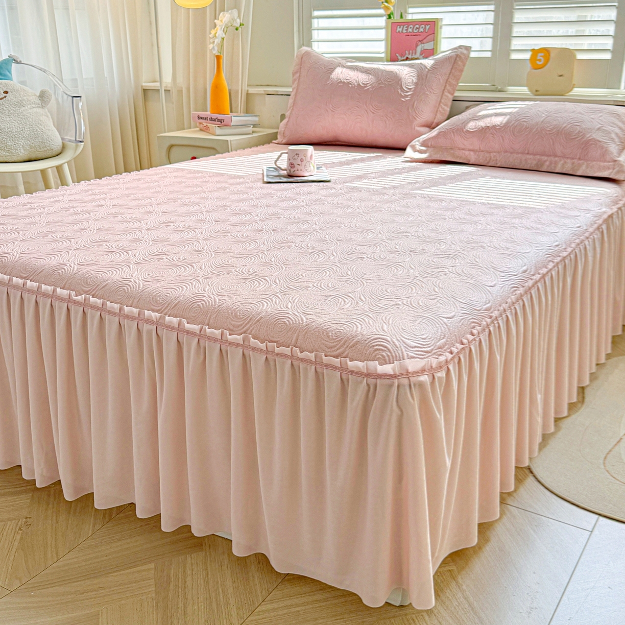 91家纺网 家纺一手货源 找家纺 席都凉席工厂店 2026年款玫瑰提花凉感豆豆席云感亲肤可水洗夏凉软席床裙款-云柔玫瑰 云柔玫瑰-樱花粉床裙款