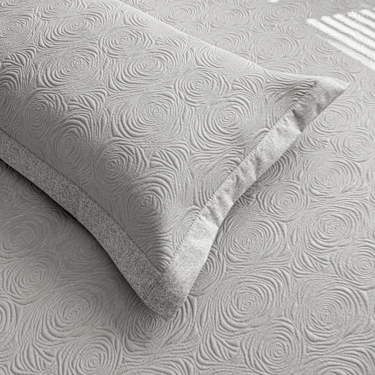 91家纺网 家纺一手货源 找家纺 席都凉席工厂店 2026年款玫瑰提花凉感豆豆席云感亲肤可水洗夏凉软席床裙款-云柔玫瑰 云柔玫瑰-云烟灰床裙款