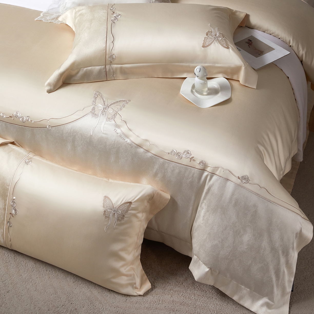 91家纺网 家纺一手货源 找家纺 蒂爵 2026新款天丝棉提花四件套 香槟金